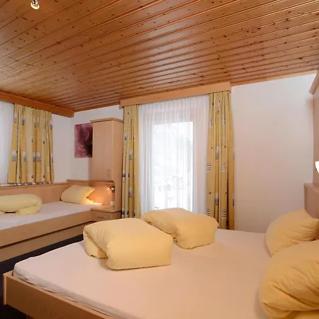 Apartment Haus Ladner - Josef Und Marianne Kappl (Landeck)